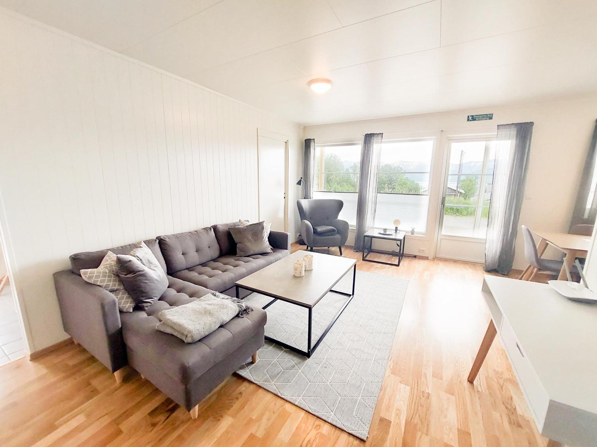 Destination Senja - Skaland Apartment ภายนอก รูปภาพ